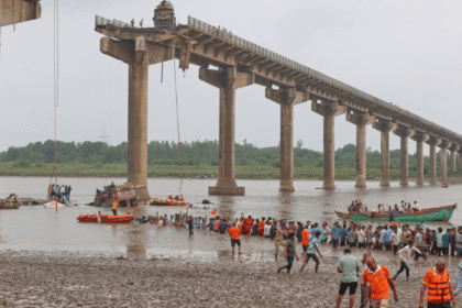 Gambhira Bridge Collapse in Gujarat: 3 Dead, Several Missing After River Tragedy