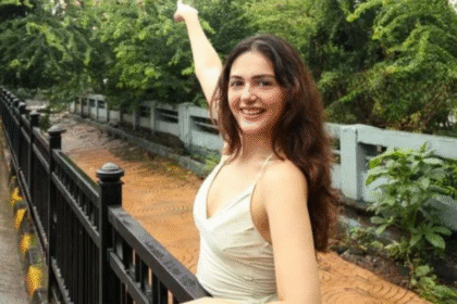 Aneet Padda bollywood connection